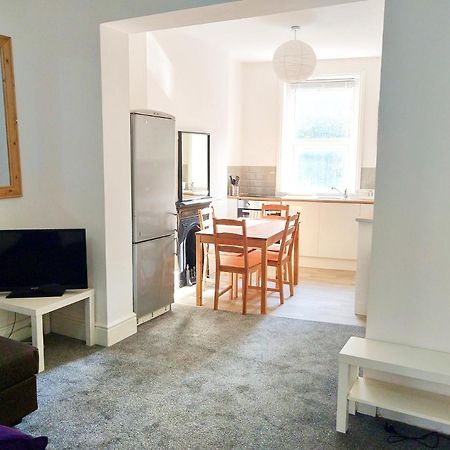 בורנמות' Entire Floor 2 Bedrooms On Westcliff מראה חיצוני תמונה