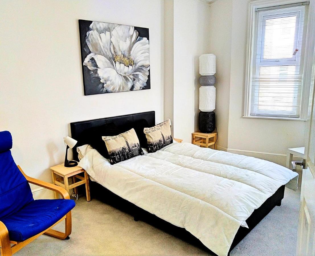 בורנמות' Entire Floor 2 Bedrooms On Westcliff מראה חיצוני תמונה