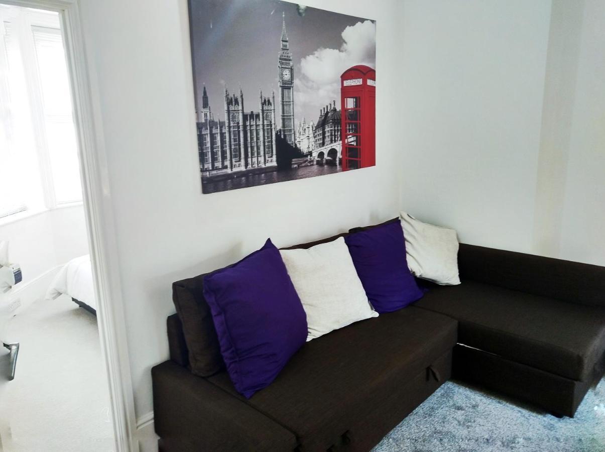 בורנמות' Entire Floor 2 Bedrooms On Westcliff מראה חיצוני תמונה